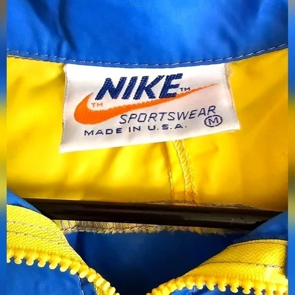 Vintage Nike windbreaker - Picture 2 of 3